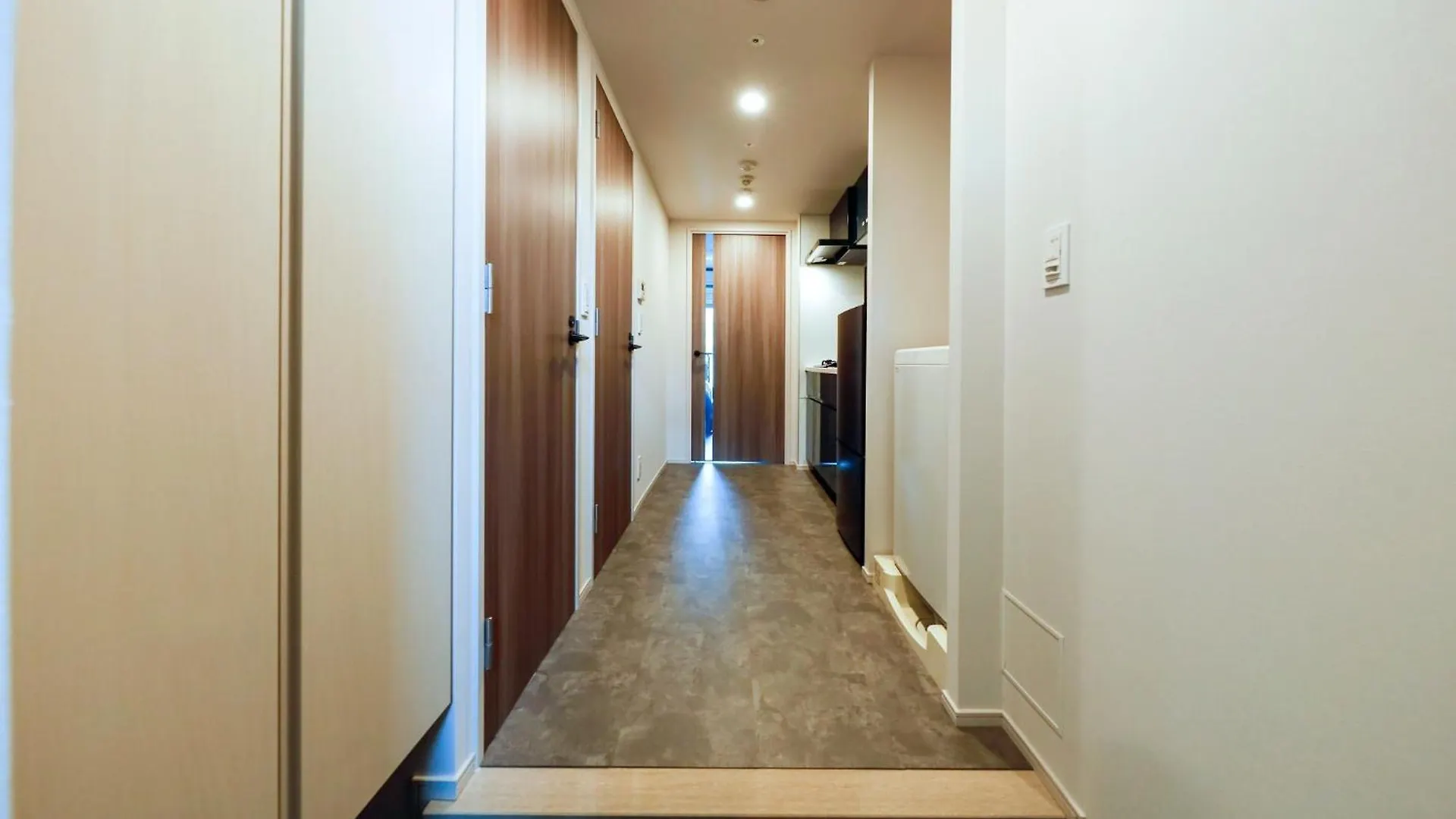 Apartment Seaside Tamachi 202,302,402,502,602,702 - Vacation Stay 44313V Tokyo