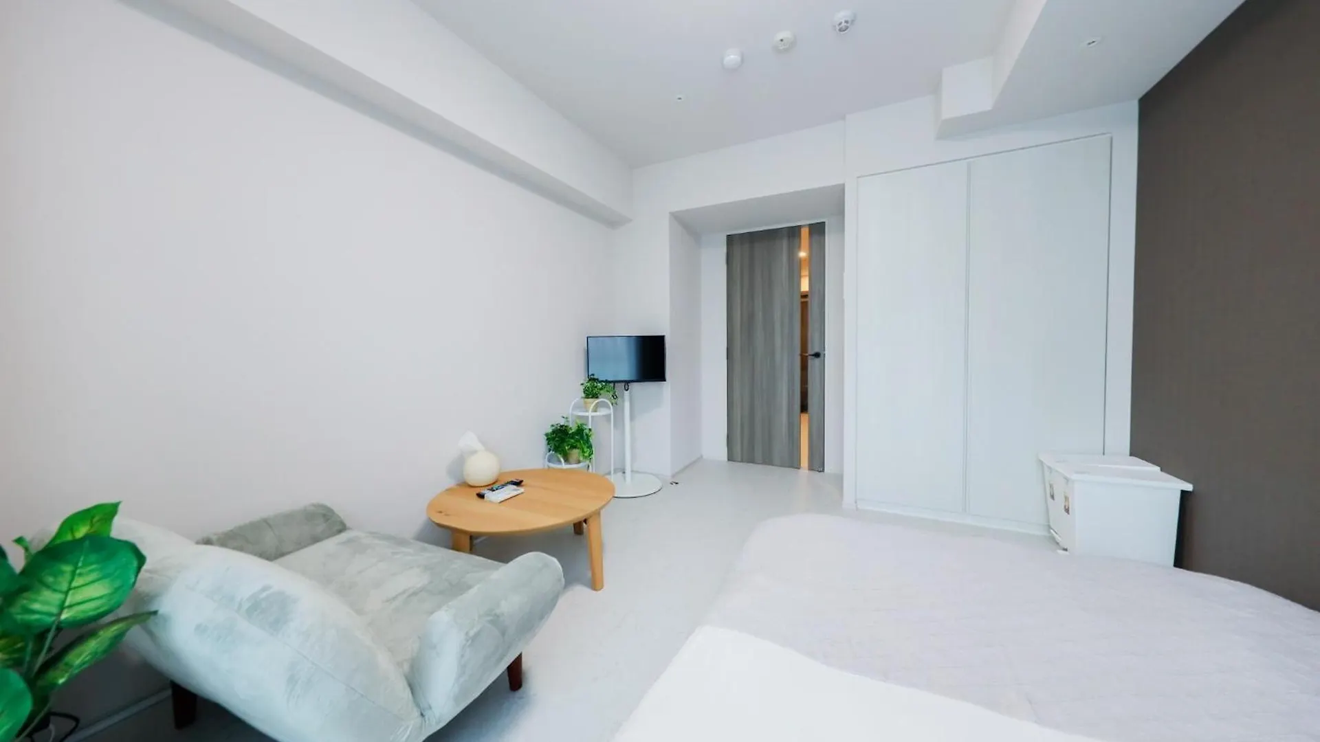 Seaside Tamachi 202,302,402,502,602,702 - Vacation Stay 44313V Tokyo Apartment